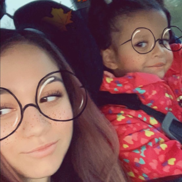 Meet your Posher, Kali - Picture 3 of 3